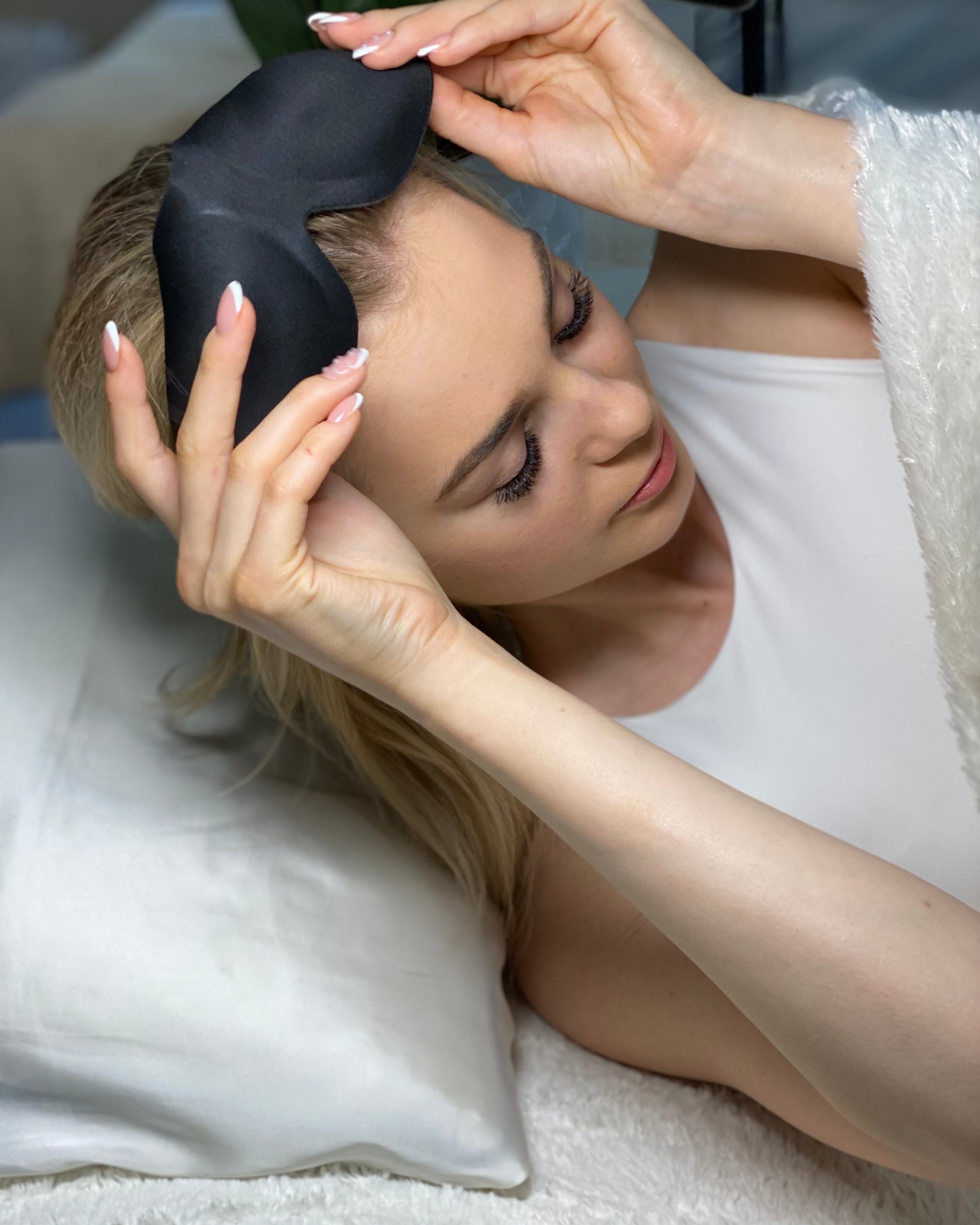 Szempillaklinika alvó maszk a műpillák védelméért